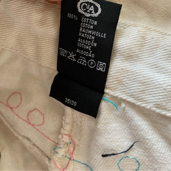 “Kidcore” Vintage white jean romper overalls - white overalls - Jean shortalls - Picture 7 of 10